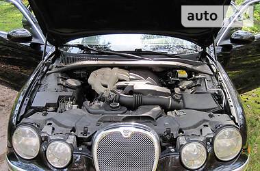 Характеристики Jaguar S-Type Седан