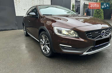 Характеристики Volvo S60 Cross Country Седан