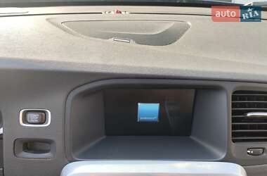 Характеристики Volvo S60 Cross Country Седан