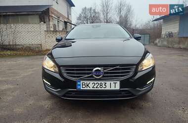Характеристики Volvo S60 Седан