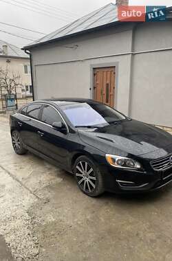 Характеристики Volvo S60 Седан