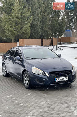 Характеристики Volvo S60 Седан