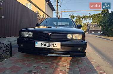 Характеристики Mitsubishi Sigma Седан