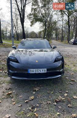 Ціни Porsche Taycan Седан