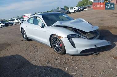 Ціни Porsche Taycan Седан