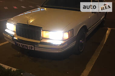 Цены Lincoln Town Car Седан