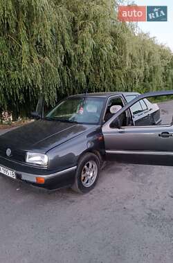 Характеристики Volkswagen Vento Седан