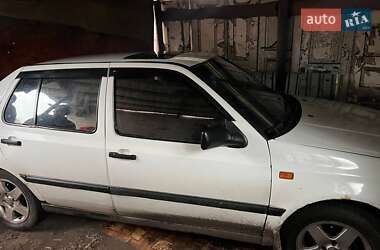 Характеристики Volkswagen Vento Седан