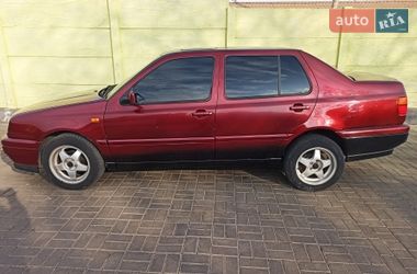 Характеристики Volkswagen Vento Седан