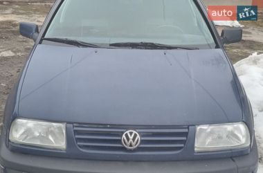 Характеристики Volkswagen Vento Седан