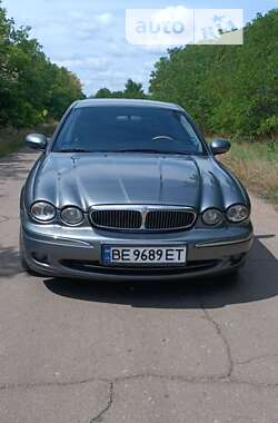 Характеристики Jaguar X-Type Седан