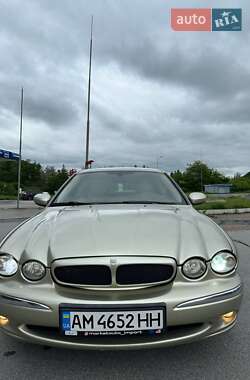 Характеристики Jaguar X-Type Седан