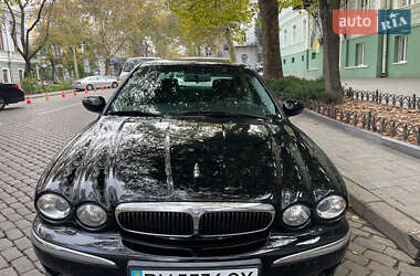 Характеристики Jaguar X-Type Седан