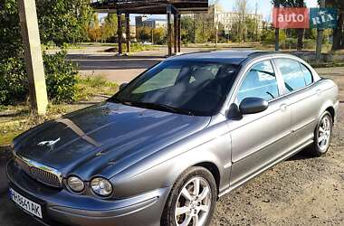 Характеристики Jaguar X-Type Седан