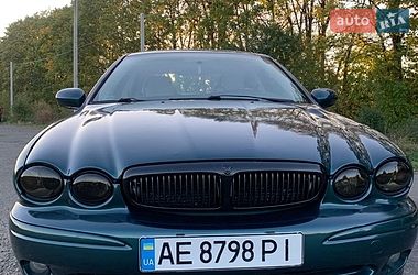 Характеристики Jaguar X-Type Седан