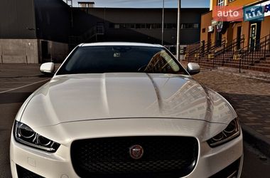Ціни Jaguar XE Седан