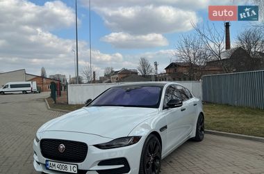 Ціни Jaguar XE Седан