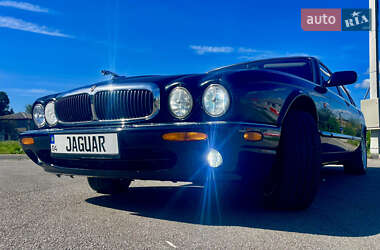 Характеристики Jaguar XJ Седан