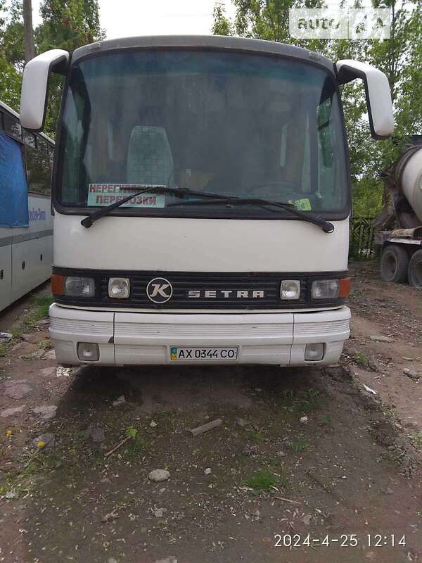 Setra S 210