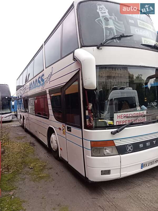 Setra S 328