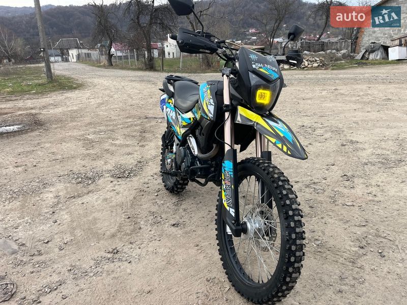 Мотоцикл Туризм Shineray CXR 250-6C