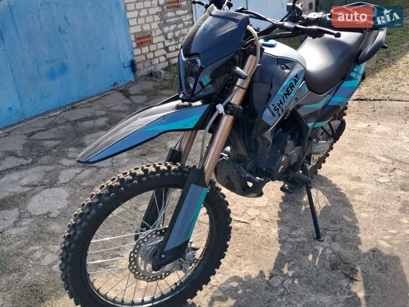 Мотоцикл Туризм Shineray CXR 250-6C