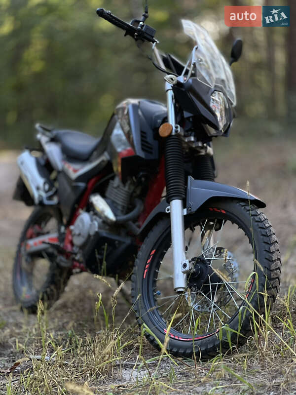 Мотоцикл Спорт-туризм Shineray Elcrosso 400
