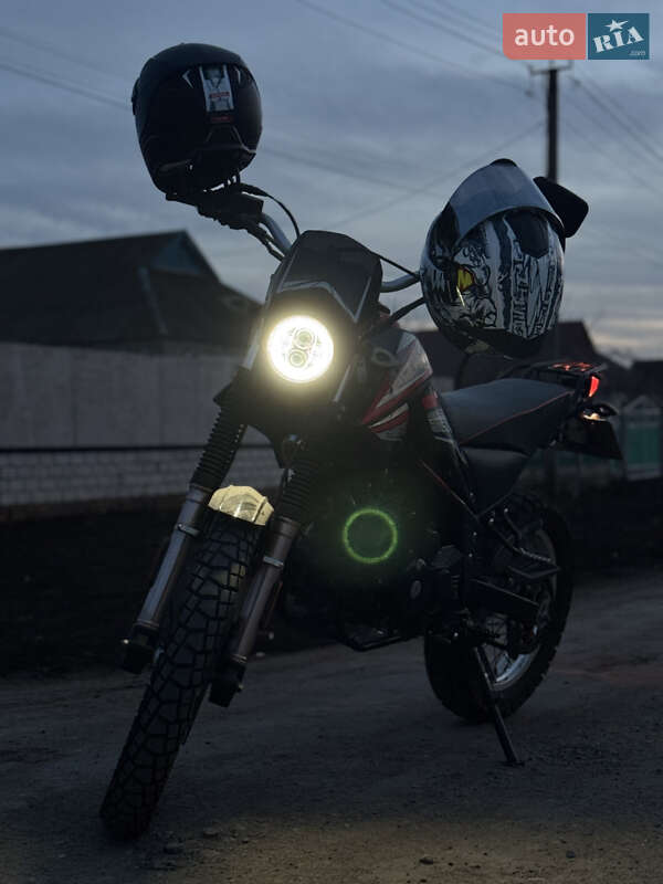 Мотоцикл Кросс Shineray Tricker 250