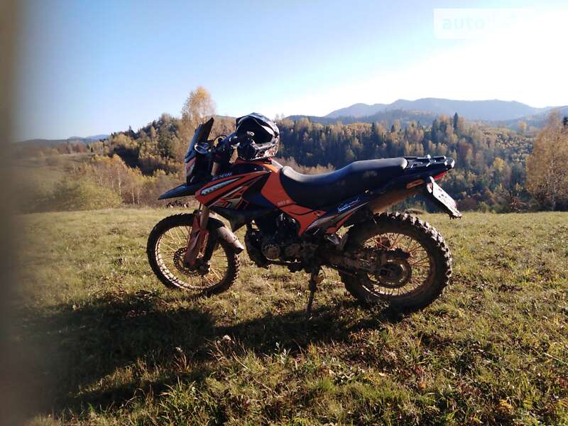 Мотоцикл Внедорожный (Enduro) Shineray XY 250GY-6B Cross