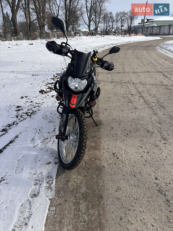 Мотоцикл Спорт-туризм Shineray XY 250GY-6B Enduro