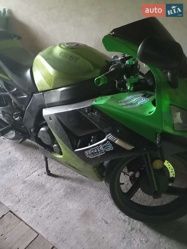 Мотоцикл Спорт-туризм Shineray Z1 250
