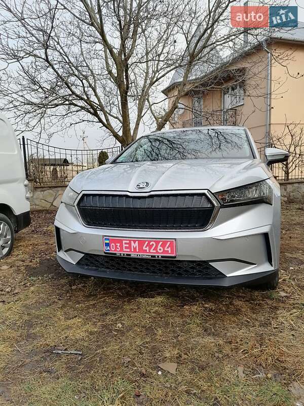 Внедорожник / Кроссовер Skoda Enyaq iV