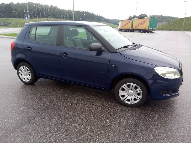 Skoda Fabia 2011 года