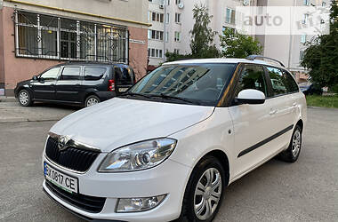 Skoda Fabia Super Stan  66 KB  2014