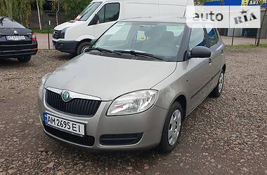 Skoda Fabia  2010