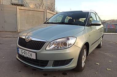 Skoda Fabia    TSI Turbo  2010