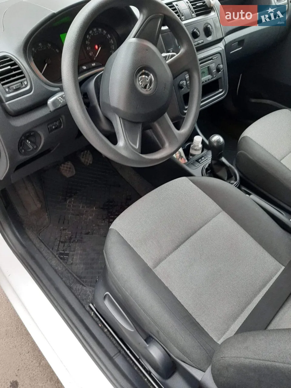 2013 Skoda Fabia - мініатюра 4