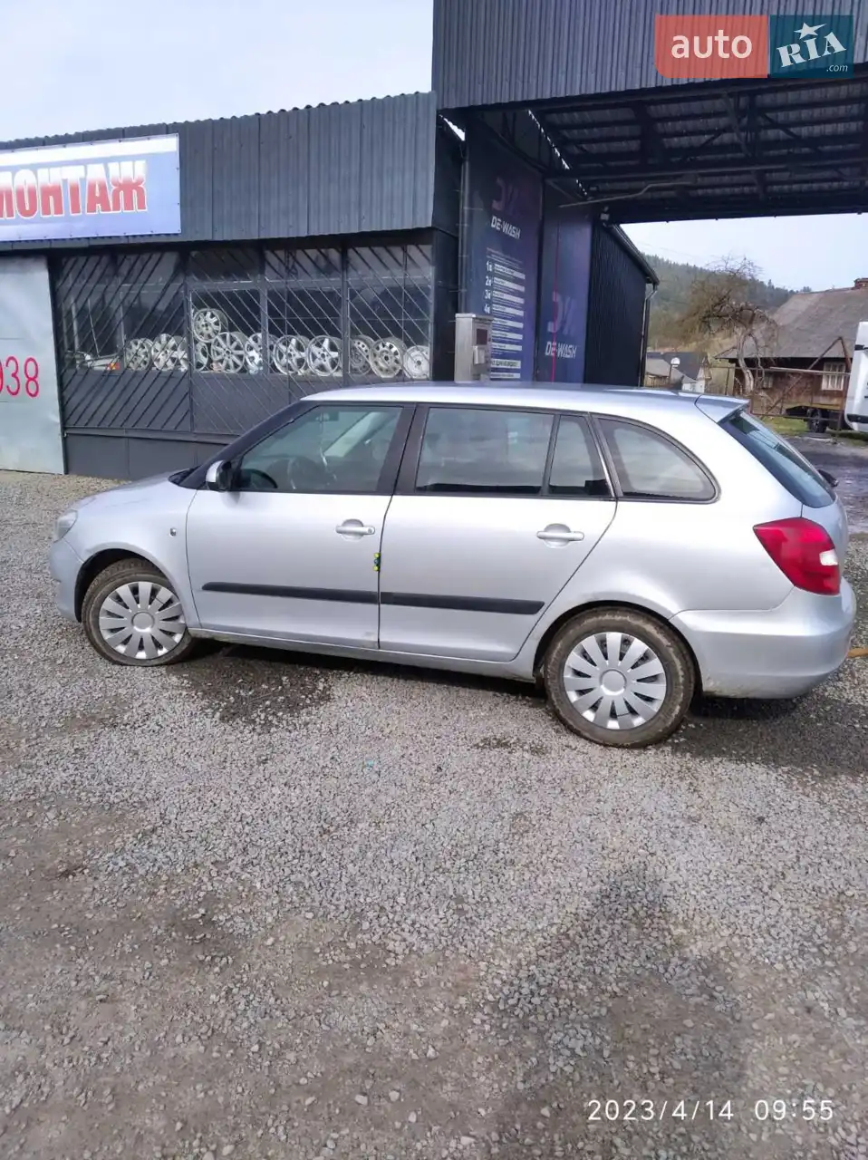 2010 Skoda Fabia - мініатюра 2