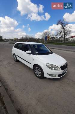 Skoda Fabia  2010