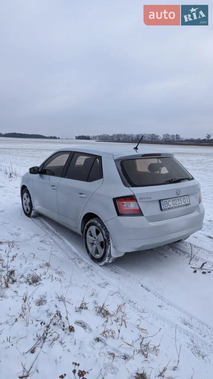2015 Skoda Fabia - мініатюра 3
