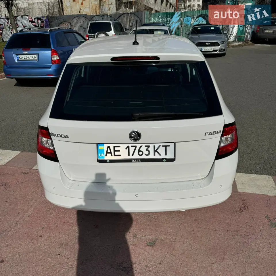 2015 Skoda Fabia - мініатюра 4