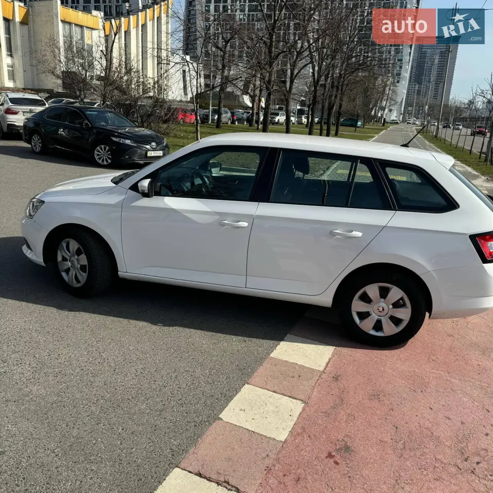 2015 Skoda Fabia - мініатюра 5