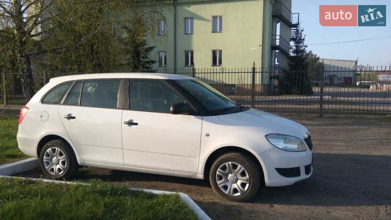 2012 Skoda Fabia - фото 1