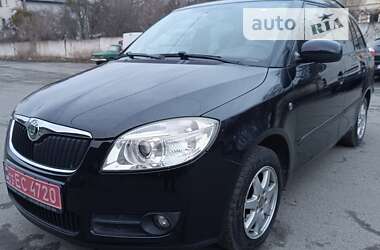 Skoda Fabia  2010