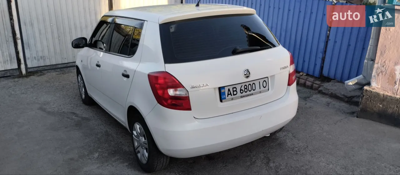 2014 Skoda Fabia - мініатюра 3