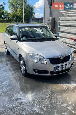 Skoda Fabia  2010
