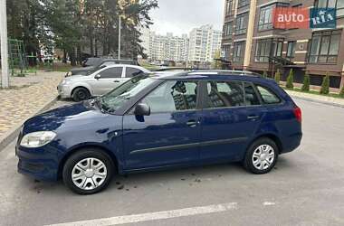 Skoda Fabia  2011