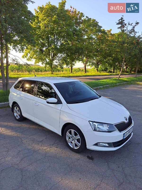 Универсал Skoda Fabia 2016 в Владимире