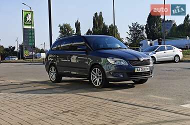 Skoda Fabia  2010