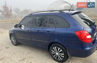 Skoda Fabia  2011
